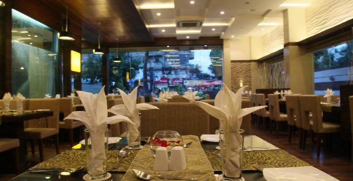 Le Grande Residency -Unmarried Couples Are Not Allowed Ahmedabad Esterno foto
