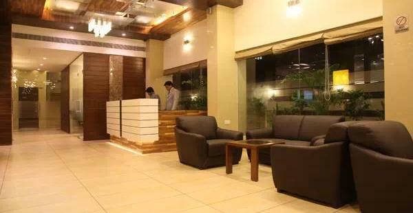 Le Grande Residency -Unmarried Couples Are Not Allowed Ahmedabad Esterno foto